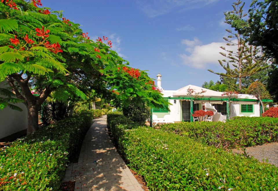 Hotel Bungalows Cordial Sandy Golf, Exterior, Garden
