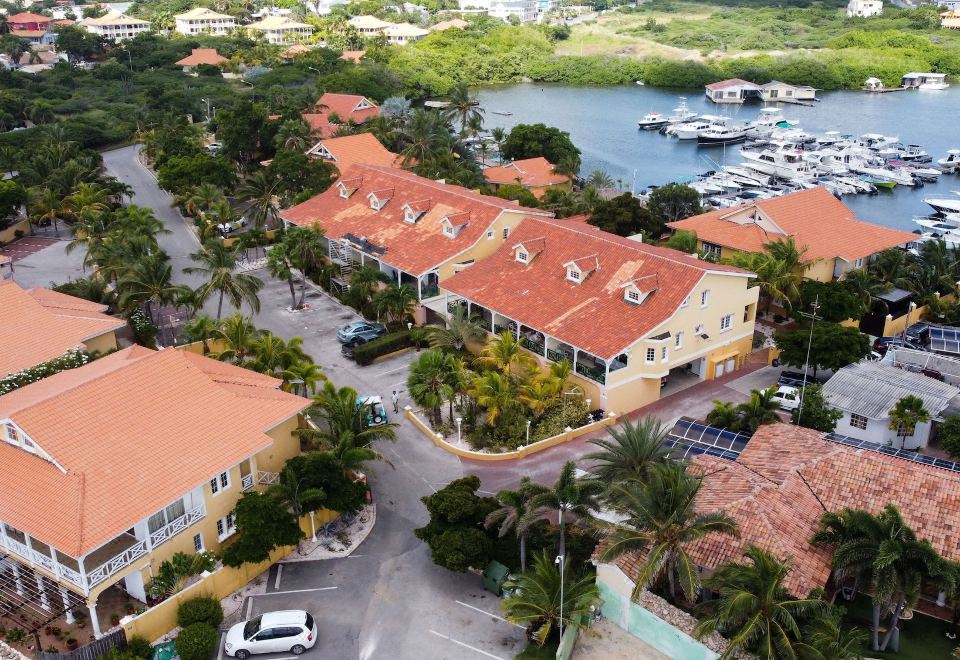 Hotel Spanish Water Marina Apartments, Exterior, Hotel Exterior