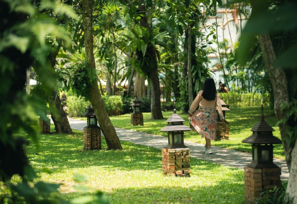 Hotel Krabi La Playa Resort, Exterior, Garden