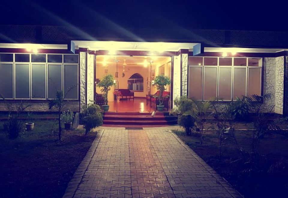 Hotel Delight Guest House and Restaurant, Exterior, Hotel Exterior