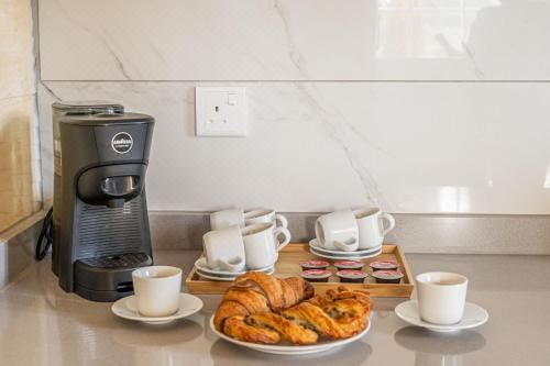 Hotel Sinjura Holiday Home, Dining, Restaurant
