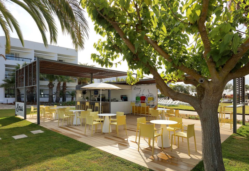 Hotel Grand Palladium Select Palace Ibiza - All Inclusive, Exterior, Hotel Exterior