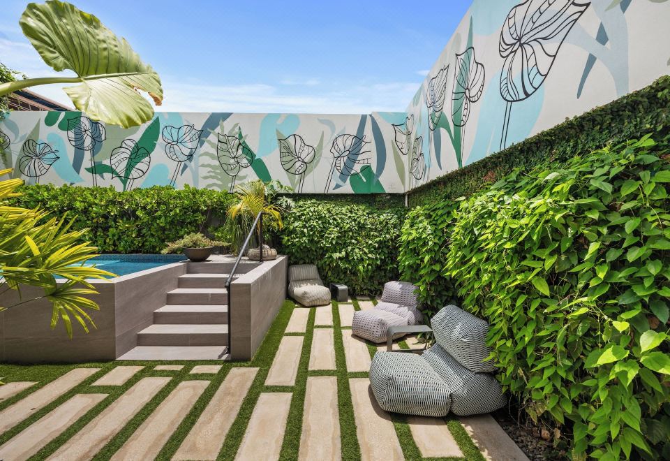 Hotel The Weekender by Otium, Exterior, Garden
