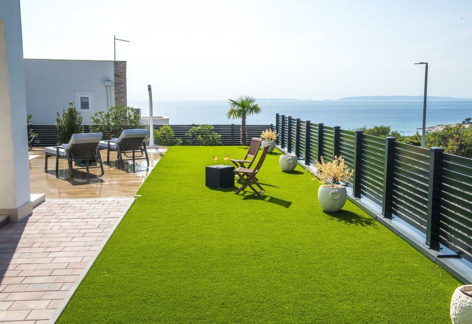 Hotel Villas Royal II with Private Pool, Exterior, Garden