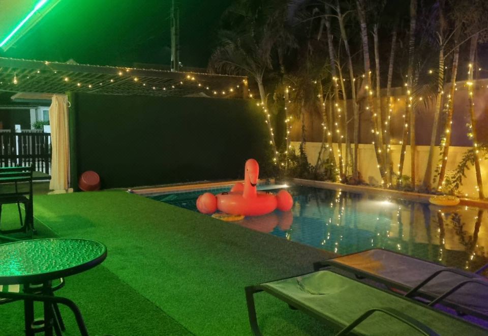 Hotel The Time Poolvilla A98, Exterior, Garden