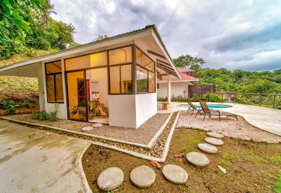 Hotel Akua Suites Ocean View, Exterior, Garden