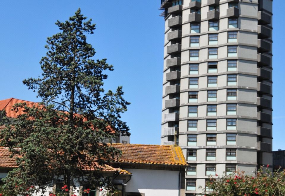Hotel Dom Henrique - Downtown, Exterior, Hotel Exterior