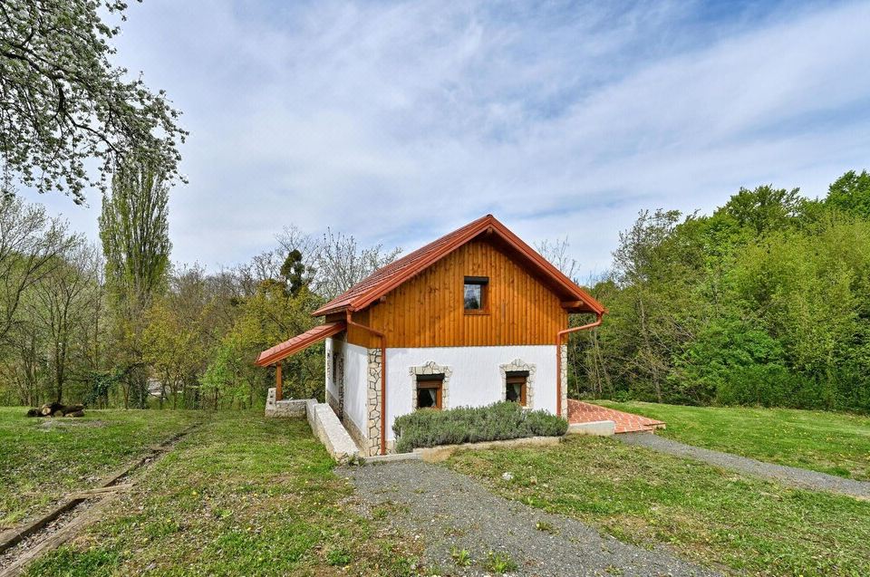 Hotel Awesome Home in Vinogradi Ludbreski with Outdoor Swimming Pool, Wifi and 10 Bedrooms, Exterior, Hotel Exterior