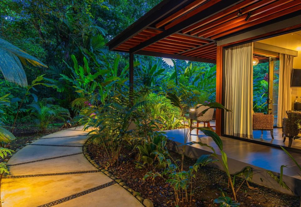 Hotel Noah's Forest Hotel by Tifakara, Exterior, Garden
