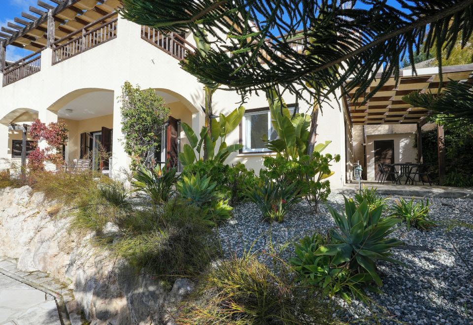 Hotel Resitour-Olympus Villa 66, Exterior, Garden
