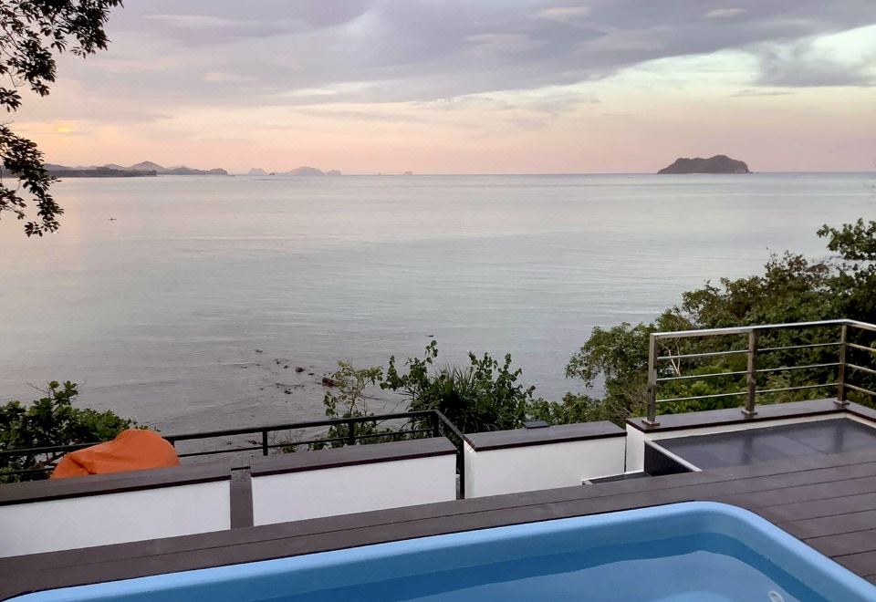 Hotel The Munique Cliff House Chumphon - private jacuzzi with beach views, Exterior, Hotel Exterior