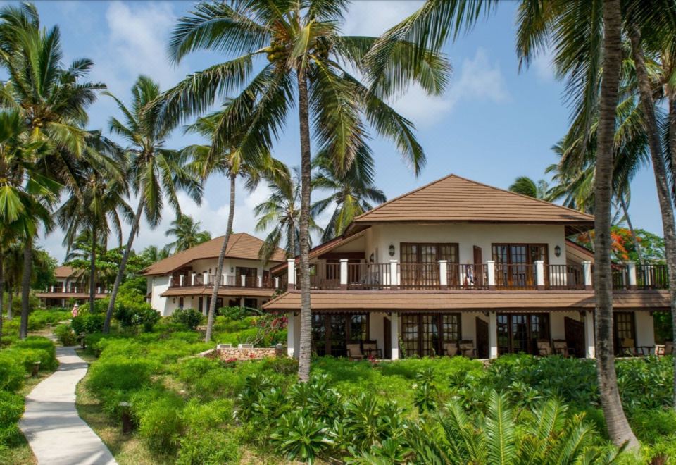Hotel Breezes Beach Club and Spa, Exterior, Hotel Exterior
