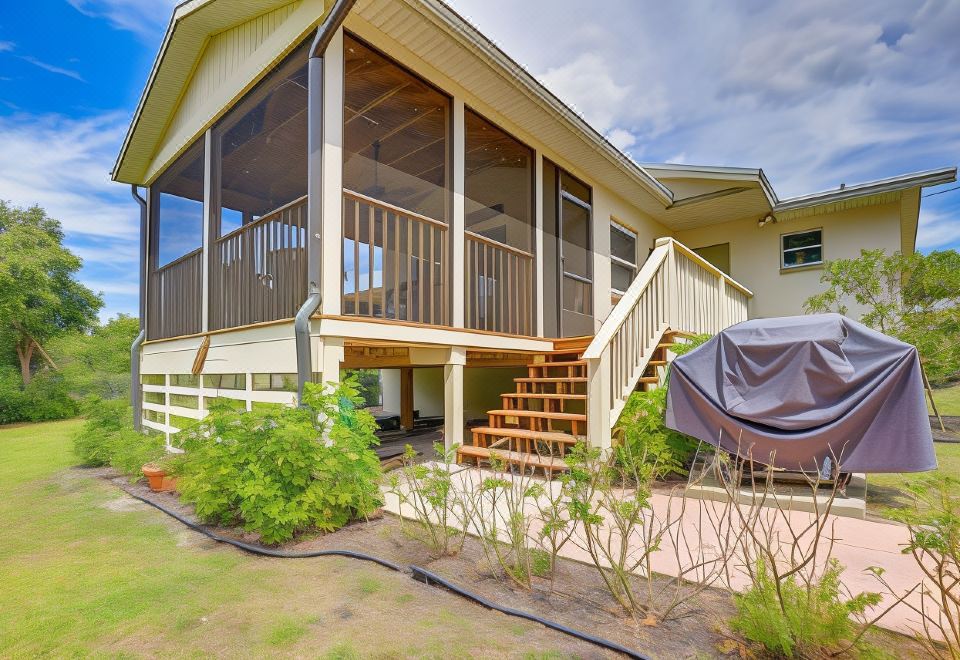 Hotel Private and Picturesque Escape on Lake Henry!, Exterior, Hotel Exterior
