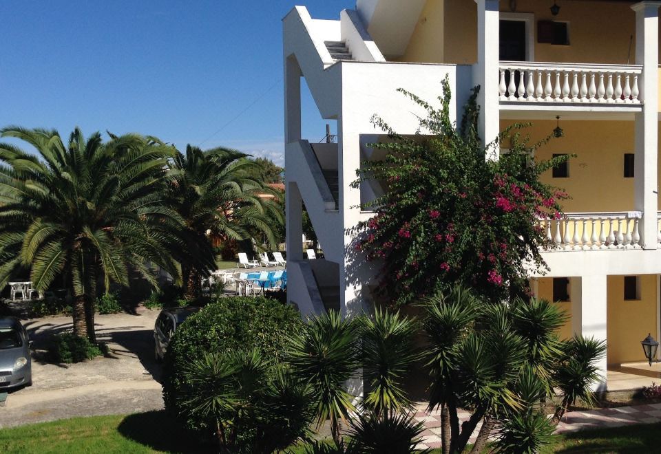 Hotel Tzilios Studios, Exterior, Hotel Exterior