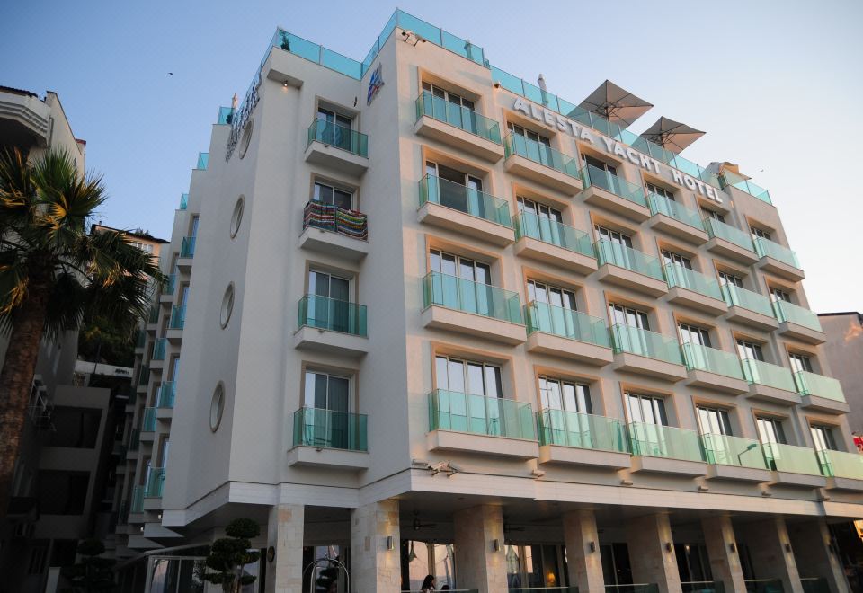Hotel Alesta Yacht Hotel, Exterior, Hotel Exterior