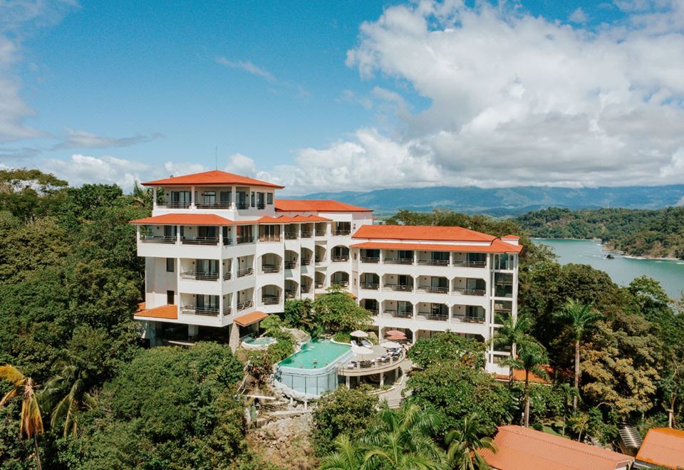 Hotel Parador Nature Resort and Spa, Exterior, Hotel Exterior