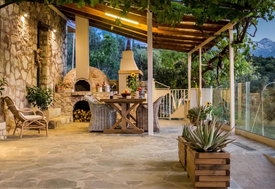 Hotel Aoria Villa by Hope Estate, Exterior, Garden