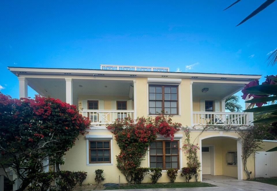 Hotel Solaqua luxury hillside villa with 360 views, pool/spa and pink sands beach, Exterior, Hotel Exterior