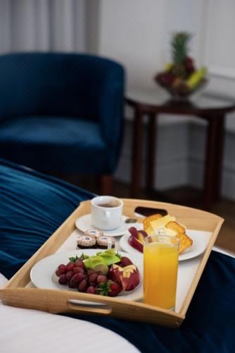 Hotel Maran Residence, Dining, Cuisine
