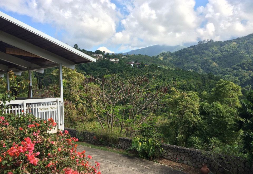 Hotel Neita's Nest, Exterior, Garden