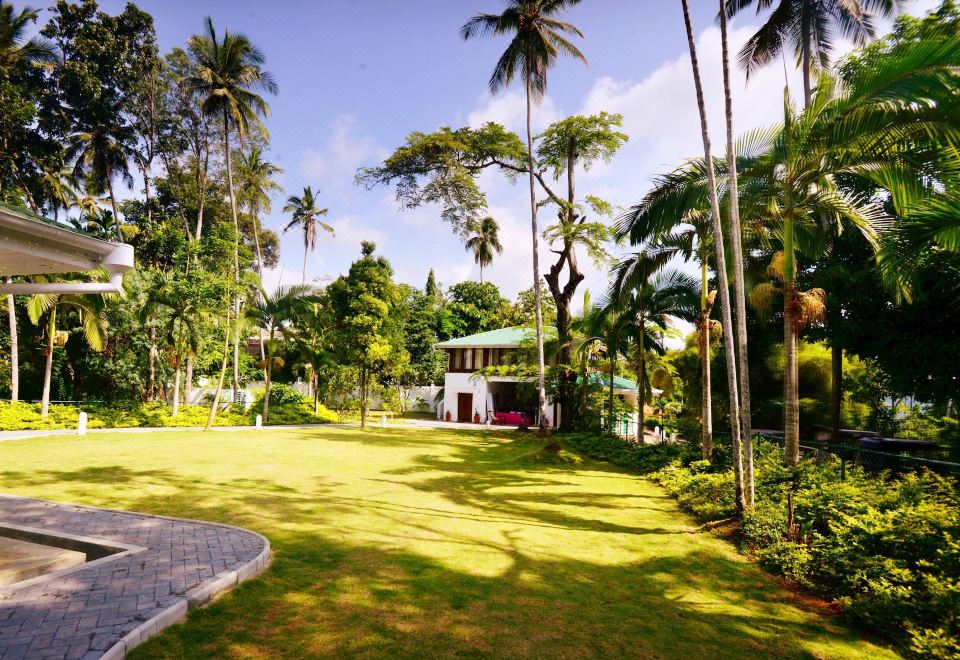 Hotel The Flame Tree Estate & Hotel, Exterior, Hotel Exterior