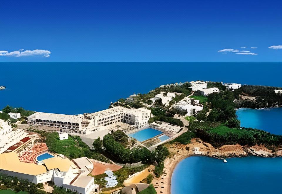 Hotel Out of the Blue Resort & Spa, Exterior, Hotel Exterior
