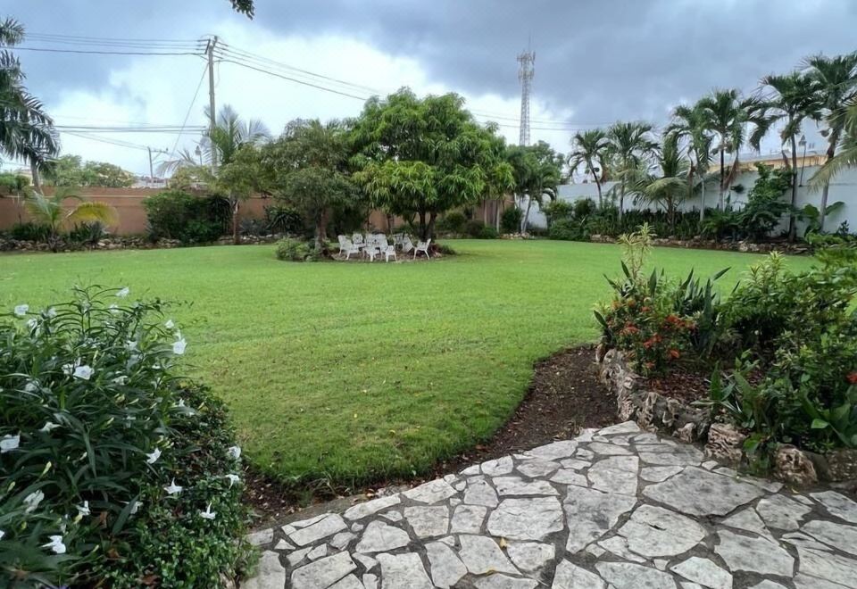 Hotel Tropicana Santo Domingo, Exterior, Garden