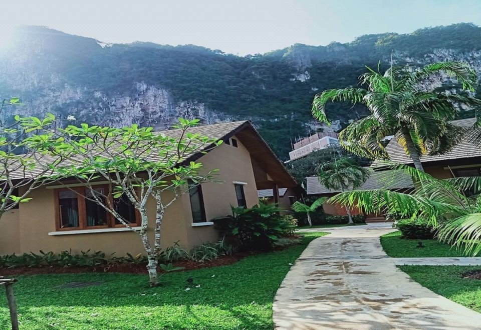 Hotel Aonang Hill Krabi, Exterior, Giardino