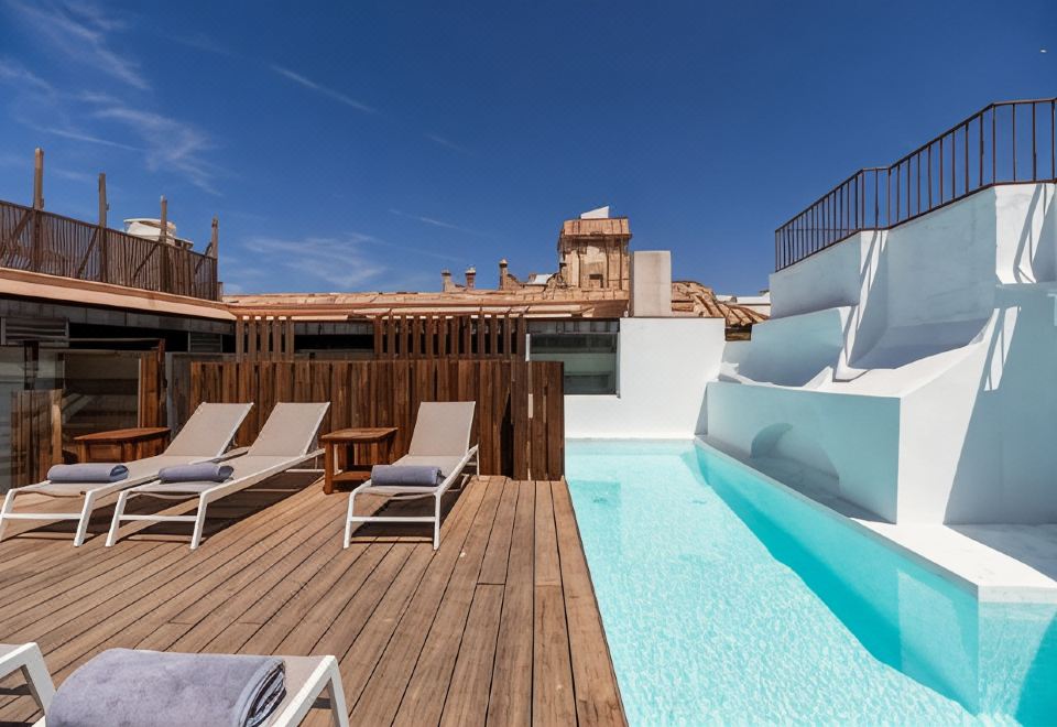 Hotel Aristoy, Leisure & Recreation, Outdoor Swimming Pool