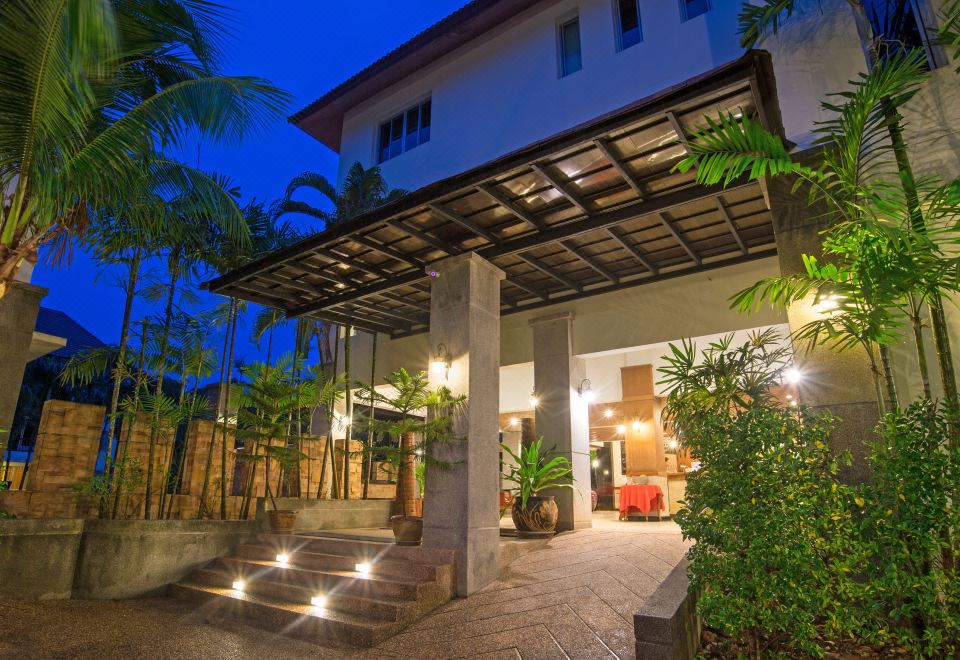 Hotel Lanta Sand Resort and Spa Krabi, Exterior, Garden