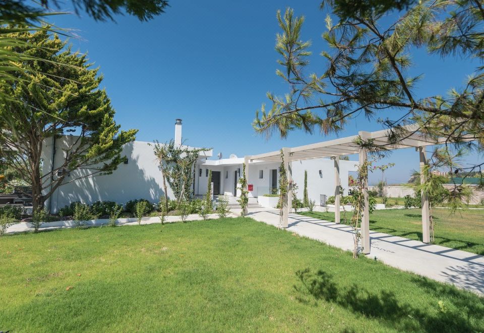 Hotel Venus Resort, Exterior, Garden