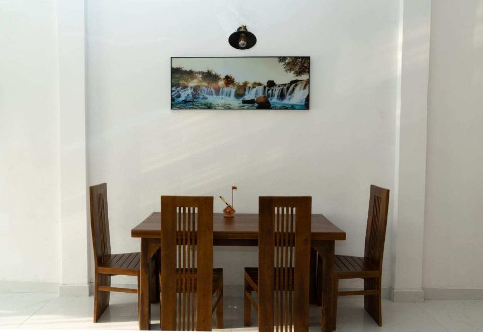 Hotel Cinnamon Holiday Home Near Airport, Dining, Restaurant