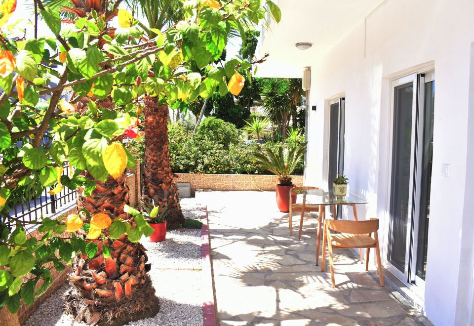 Hotel luxsuites, Exterior, Hotel Exterior