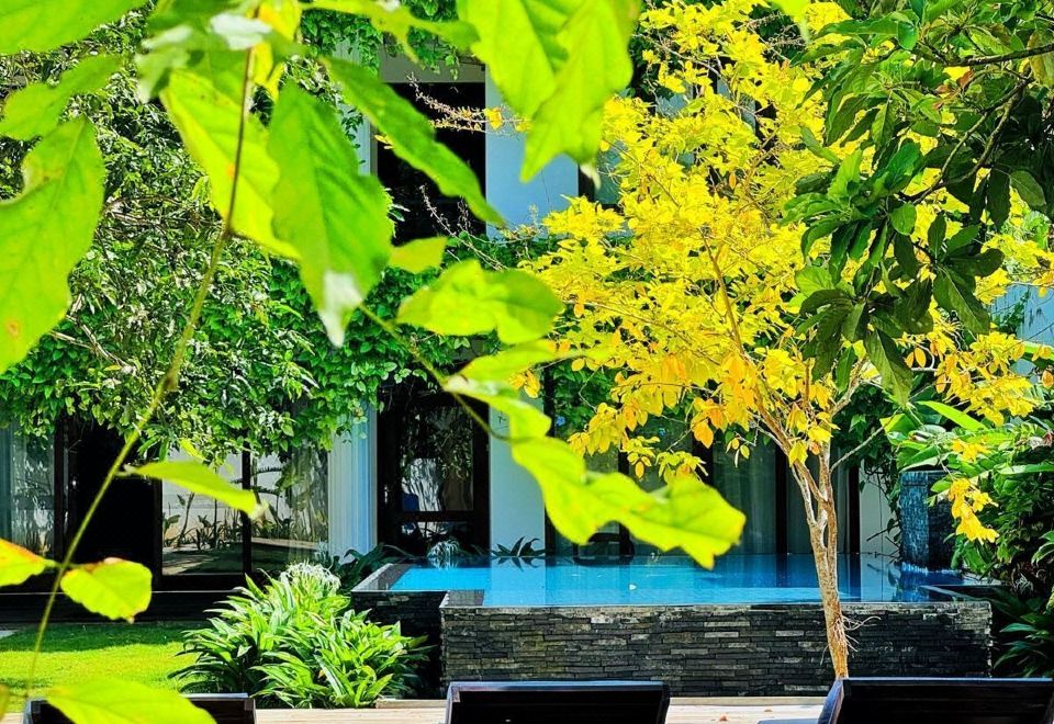 Hotel Beverly Beach Mirissa, Exterior, Garden