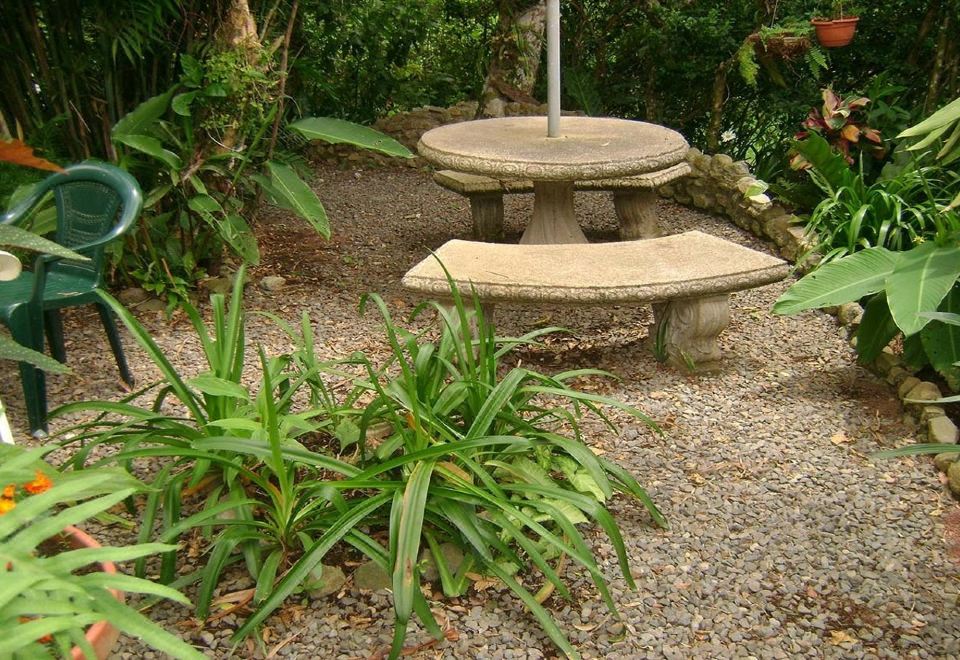 Hotel Jardines de Monteverde, Exterior, Garden