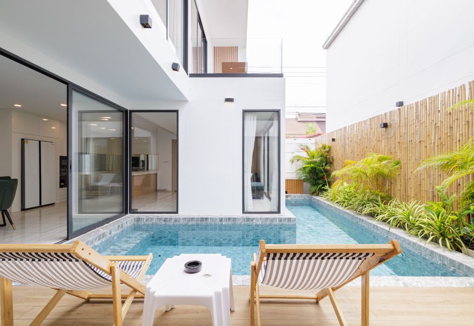 Hotel Pattaya four bedroom pool Villa [15 minutes drive to Pattaya Beach + near Jomtien Night Market], Exterior, Garden