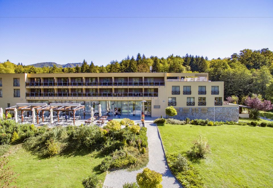 Hotel Trakošćan, Exterior, Hotel Exterior