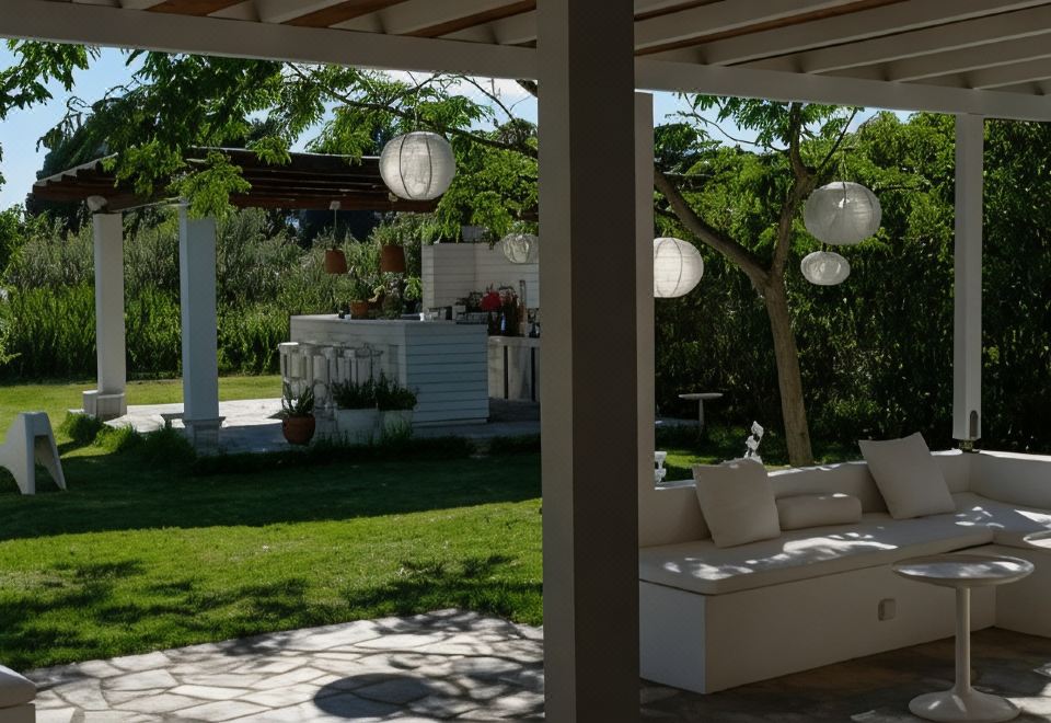 Hotel Skiathos Holidays Suites & Villas, Exterior, Garden