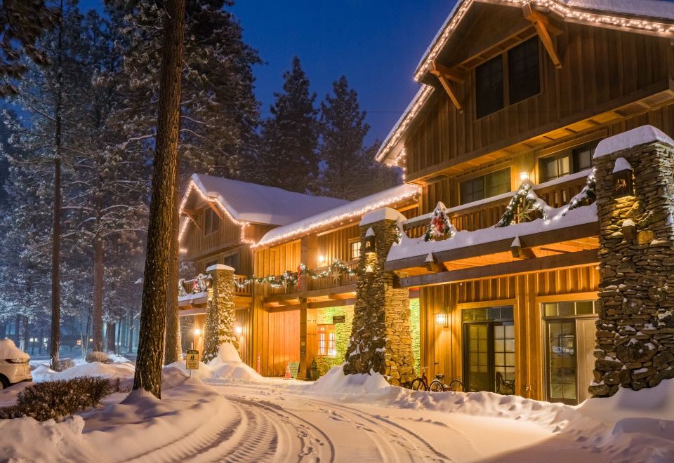 Hotel FivePine Lodge, Exterior, Hotel Exterior