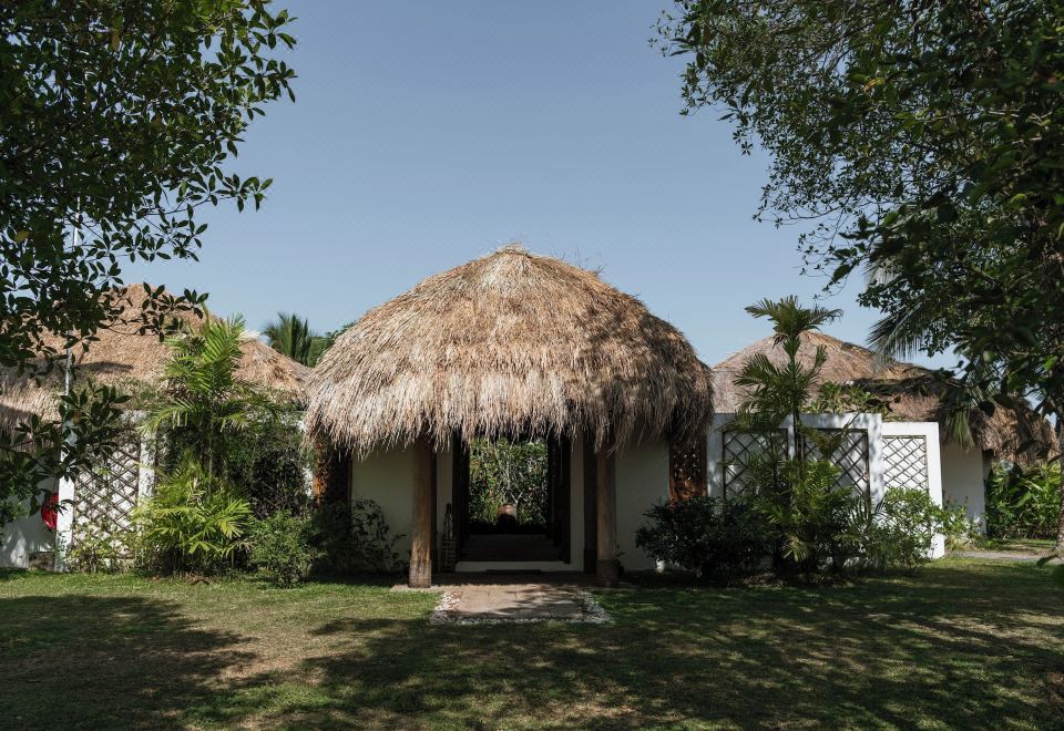 Hotel Tekanda Lodge, Exterior, Garden