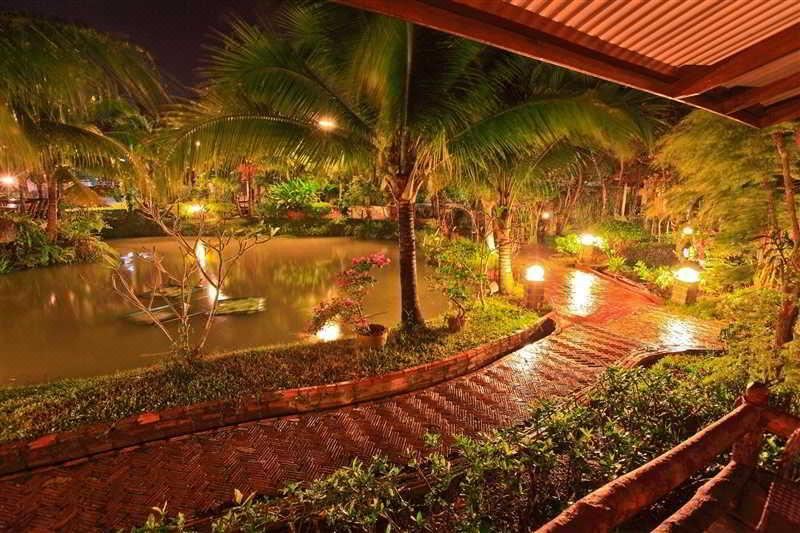Hotel Green View Village Resort, Exterior, Garden