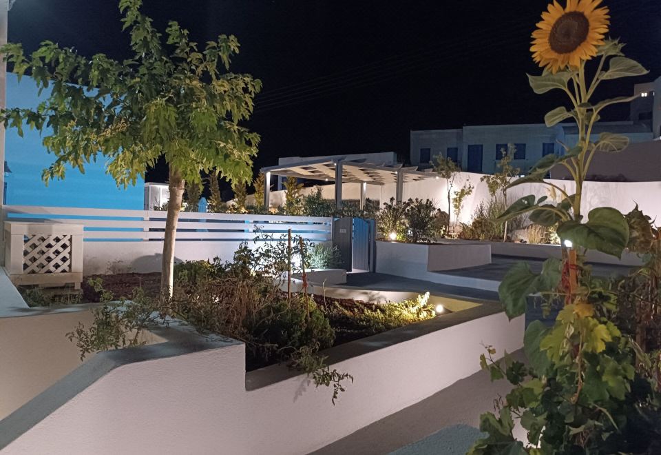 Hotel Anthemis Suites, Exterior, Garden