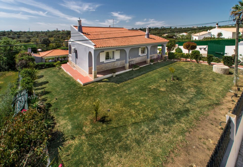 Hotel Villa V5 with Private Pool and Games Room with Snooker, Exterior, Garden