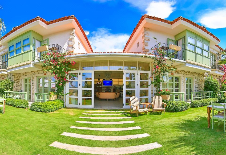 Hotel Palas Alaçatı - Adult Only, Exterior, Hotel Exterior