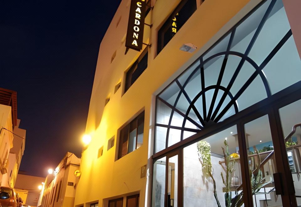 Hotel Hostal Residencia Cardona, Exterior, Hotel Exterior