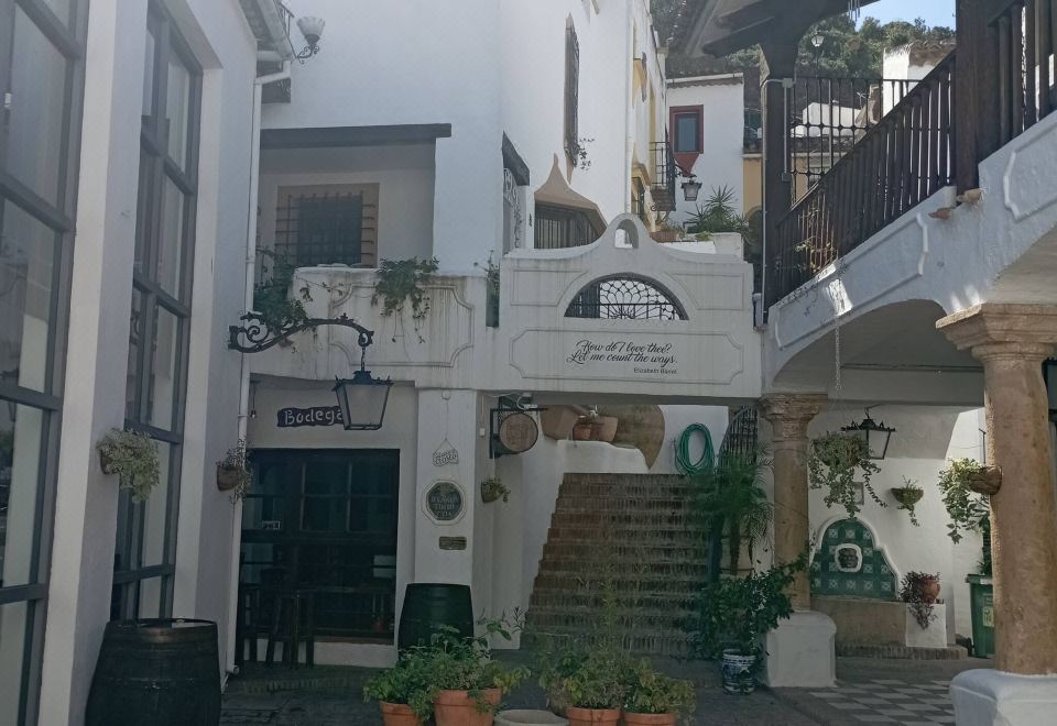 Hotel Village House Benahavis, Exterior, Garden