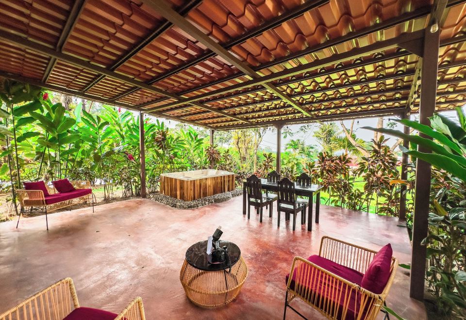 Hotel Rancho Cerro Azul, Exterior, Garden