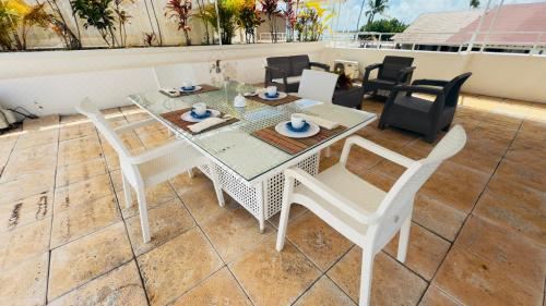Hotel Las Ballenas Beachfront Apartments, Dining, Restaurant