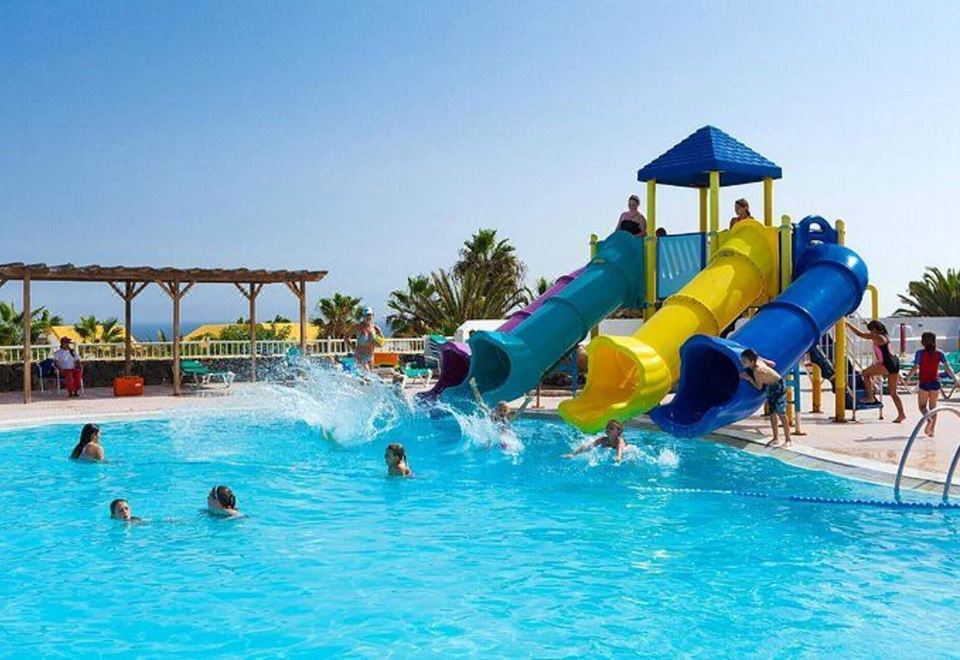 Hotel Caleta de Fuste Apartment- Sleeps4- Pool- Garden, Leisure & Recreation, Water park