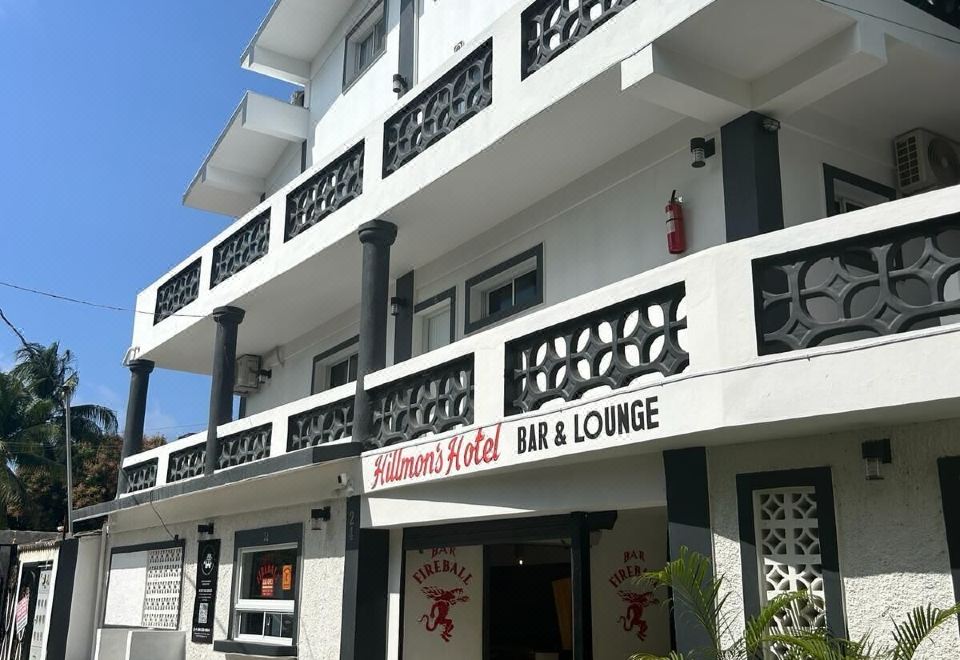 Hotel Hillmon's Hotel Bar Lounge, Exterior, Hotel Exterior